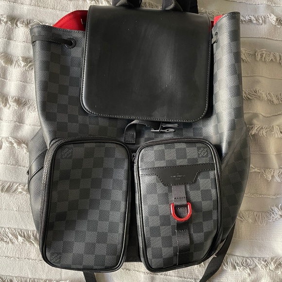 Louis Vuitton utility backpack - Picture 1 of 5